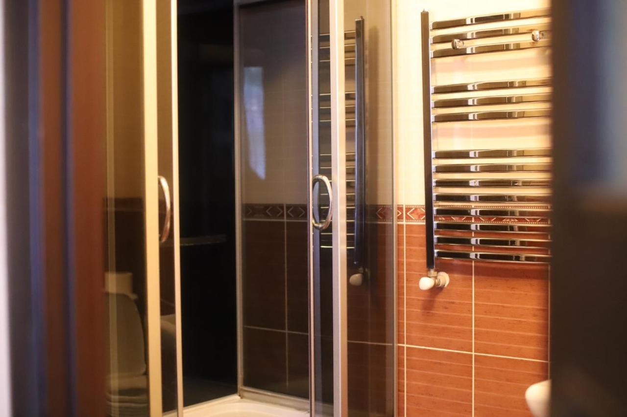 Orlyne Gnizdo Hotel Chernivtsi Luaran gambar