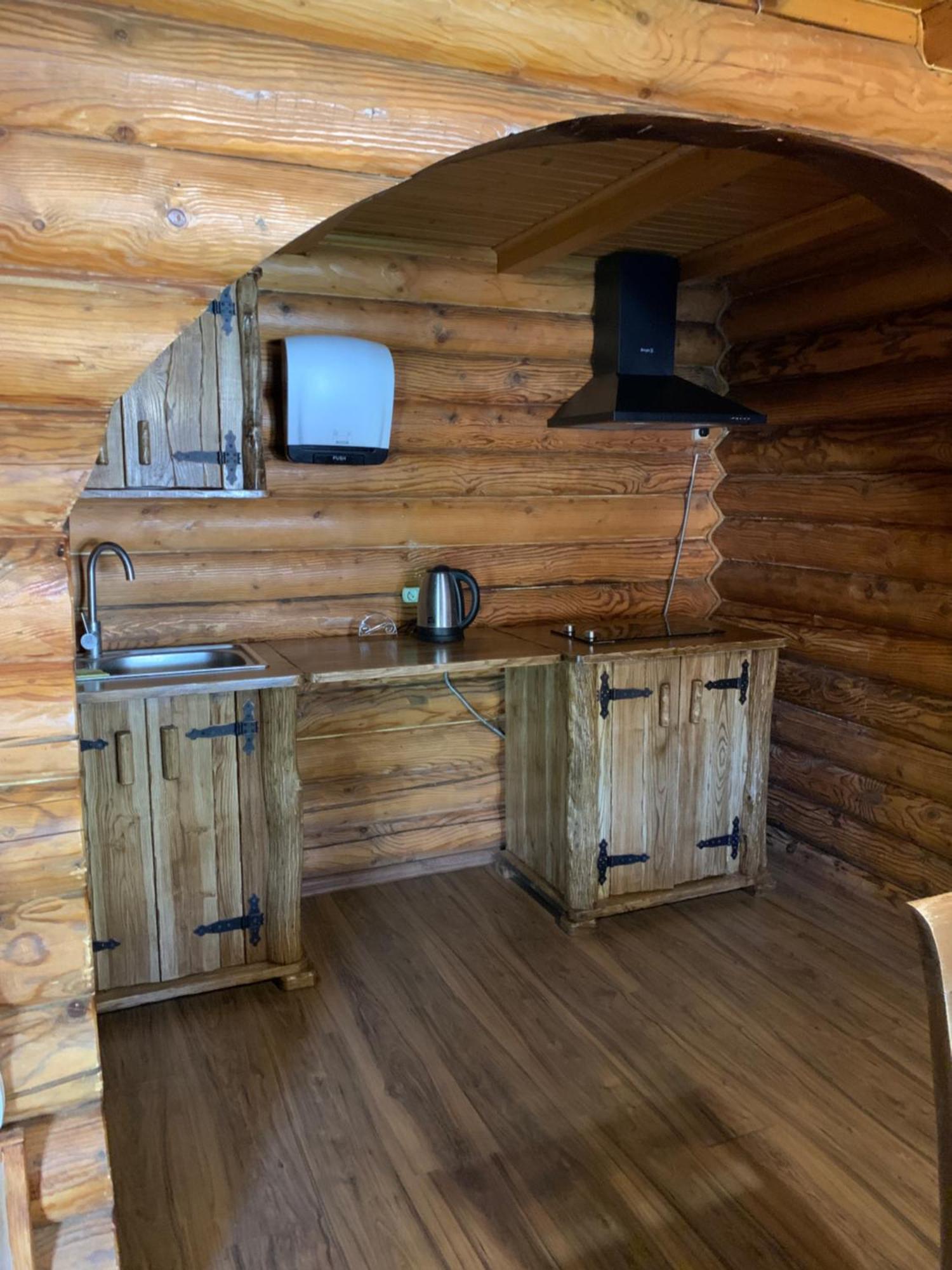Orlyne Gnizdo Hotel Chernivtsi Luaran gambar