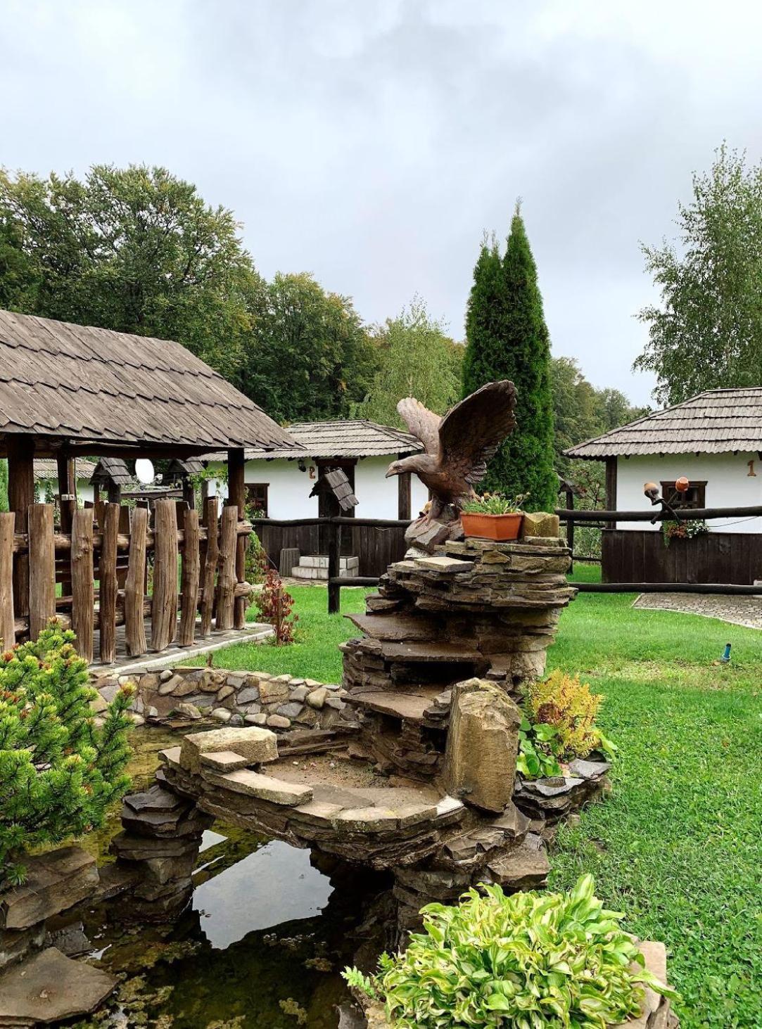 Orlyne Gnizdo Hotel Chernivtsi Luaran gambar